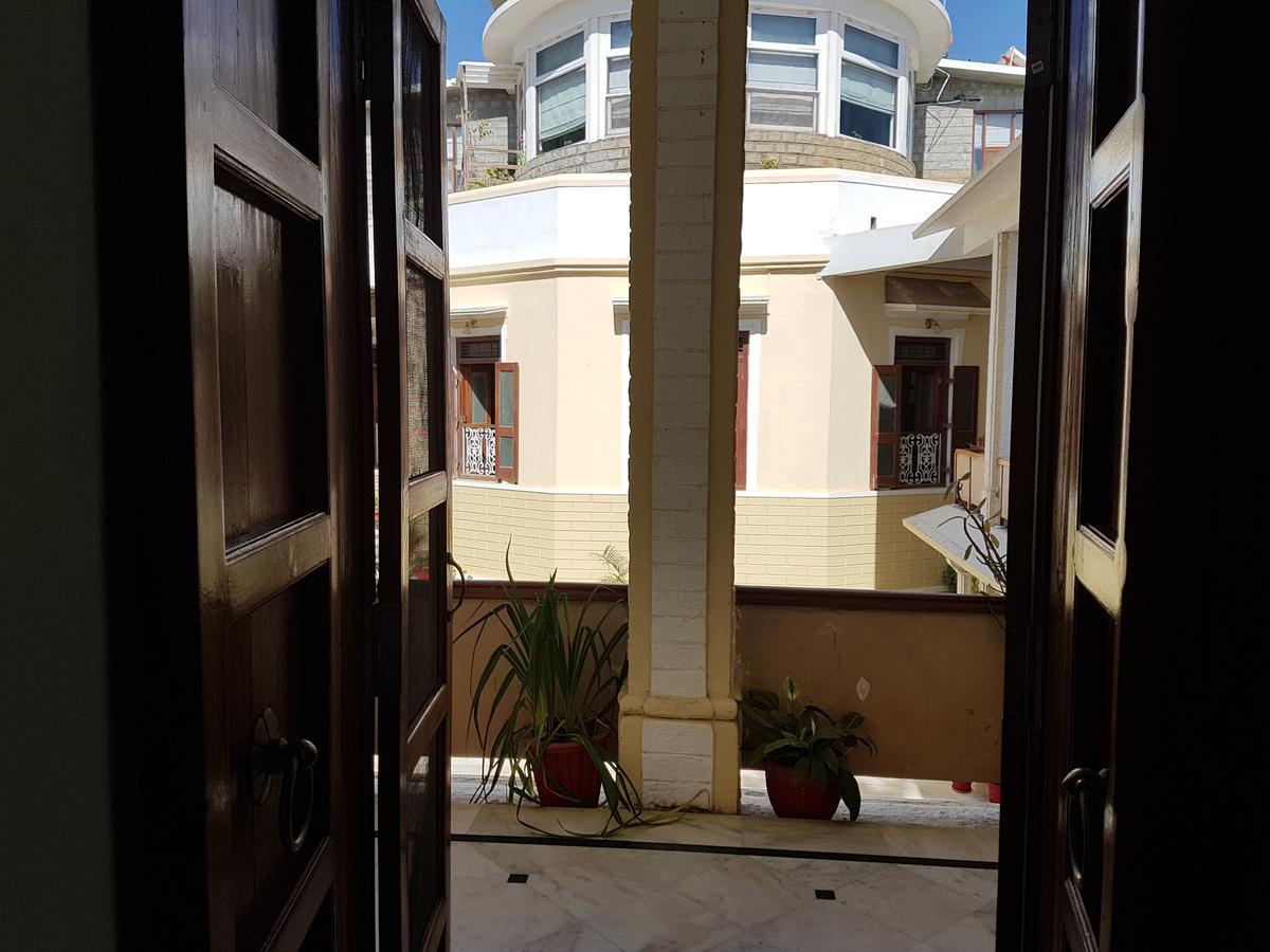 Kesar Bhawan Palace Mount Abu Exterior photo